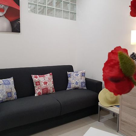 Martin Holiday Apartments Giardini Naxos Værelse billede