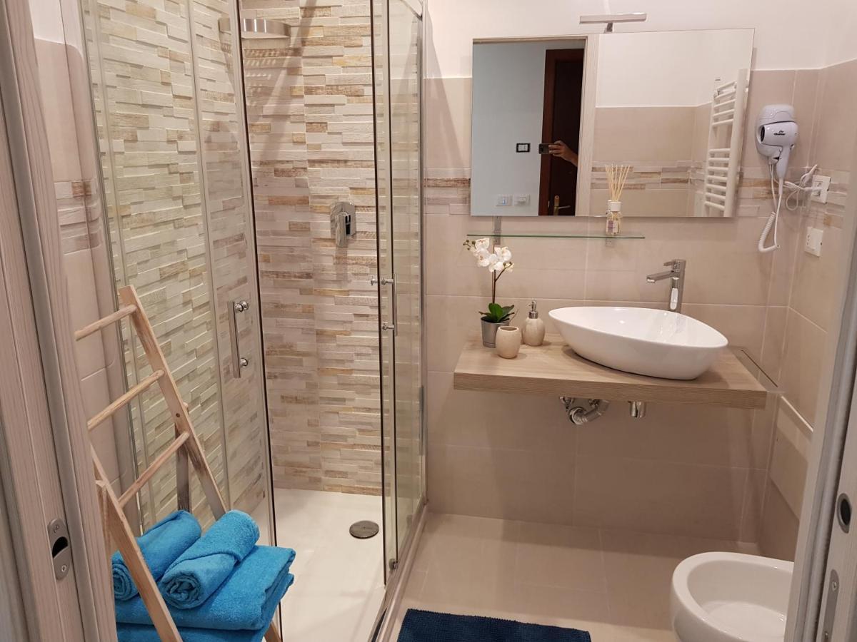 Martin Holiday Apartments Giardini Naxos Eksteriør billede