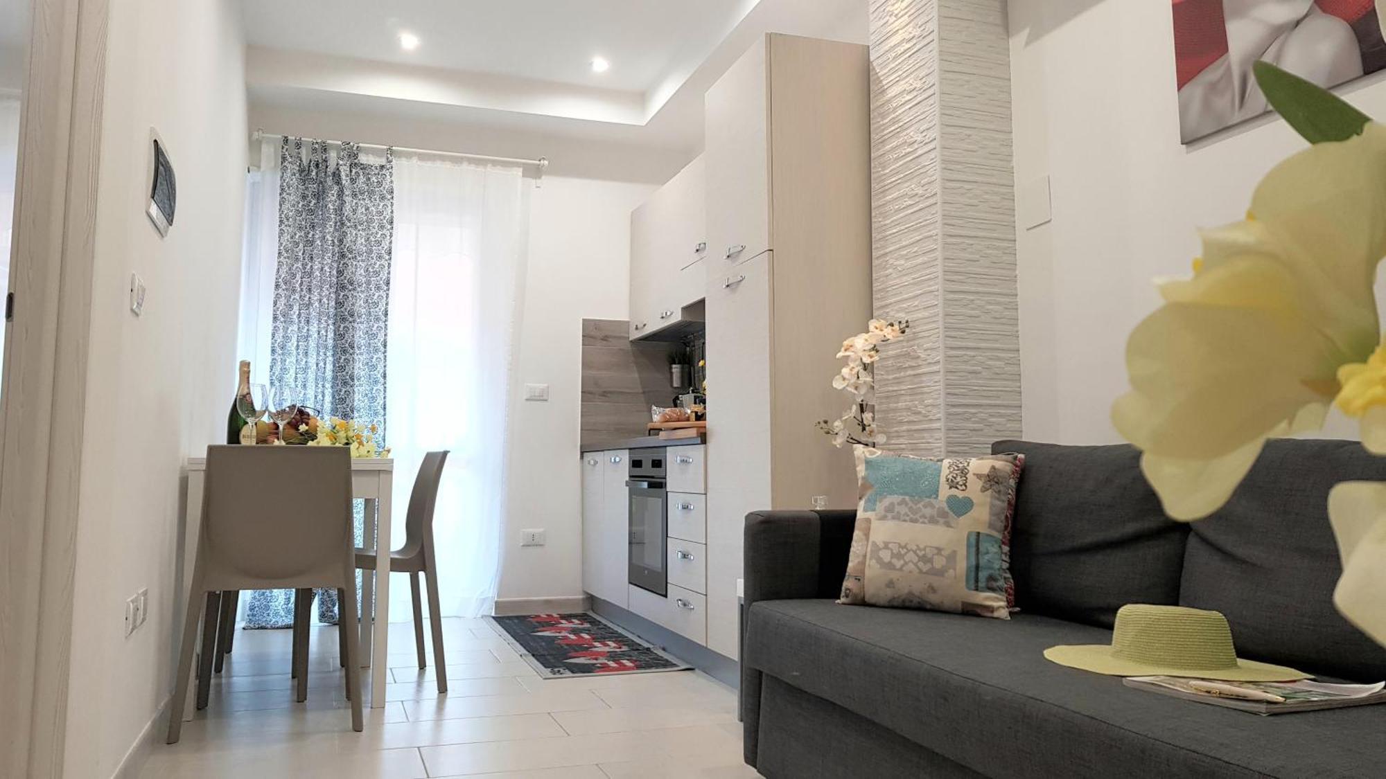 Martin Holiday Apartments Giardini Naxos Eksteriør billede
